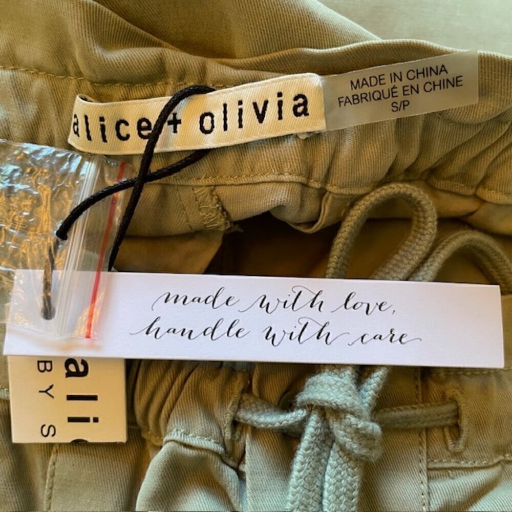 ALICE + OLIVIA High Rise Sage Green Flowy Twill Tapered Pants NWT Small - Picture 7 of 9